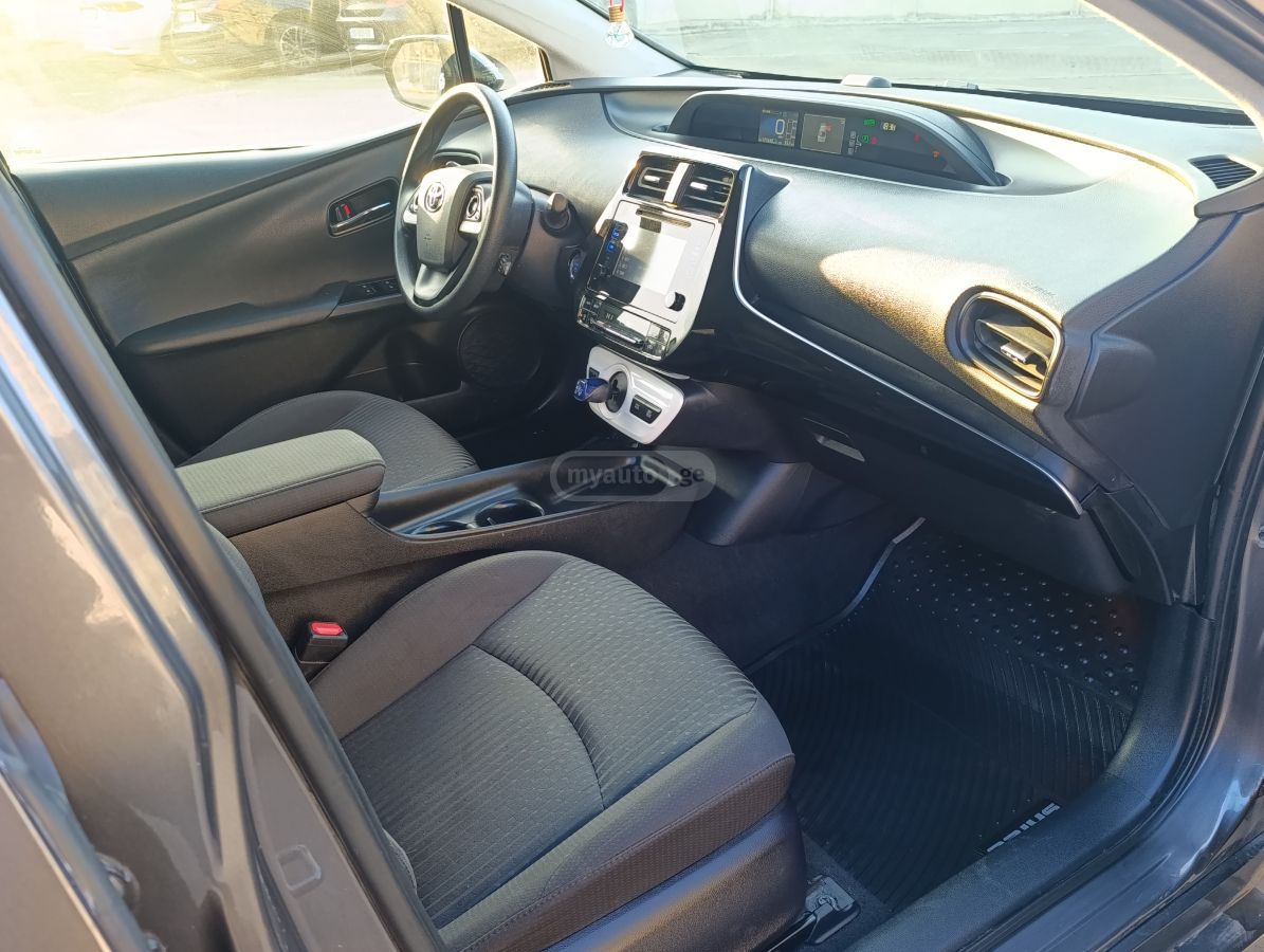 Toyota Prius - фото 7