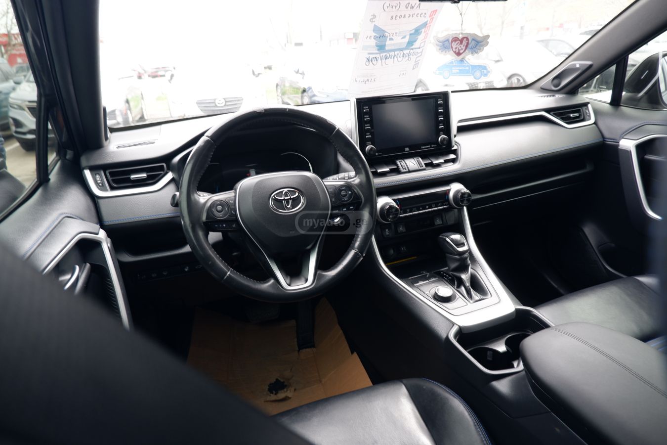 Toyota RAV 4 - фото 8