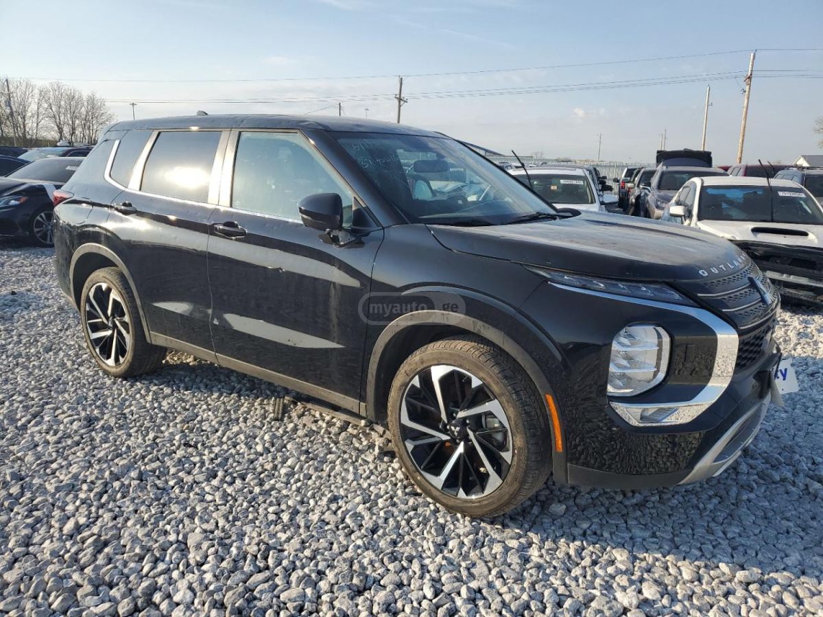 Mitsubishi Outlander - фото 4