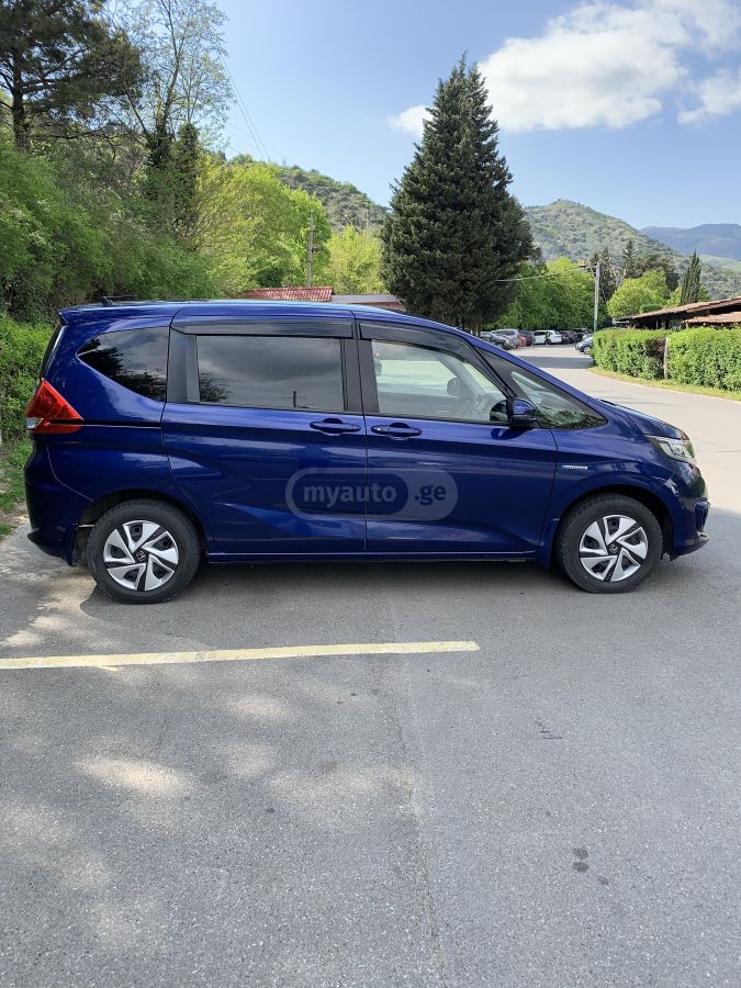 Honda Freed - фото 6