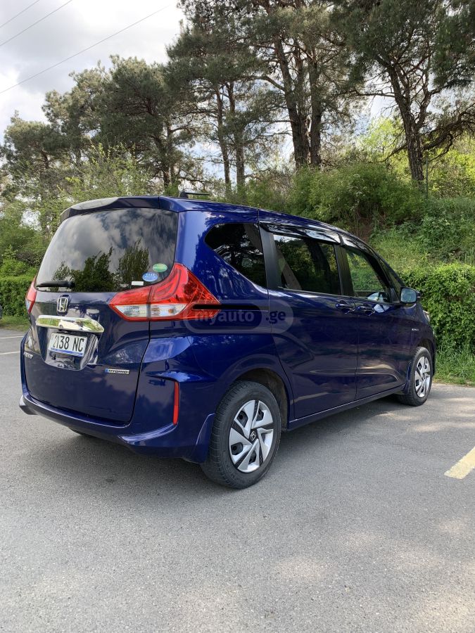 Honda Freed - фото 7