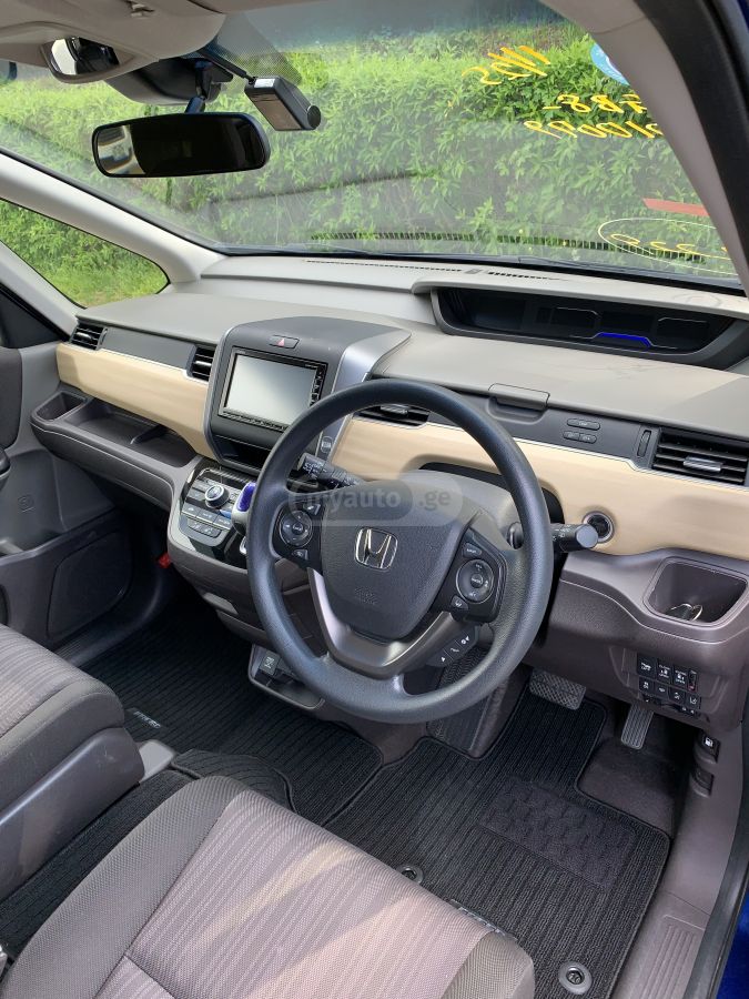 Honda Freed - фото 9