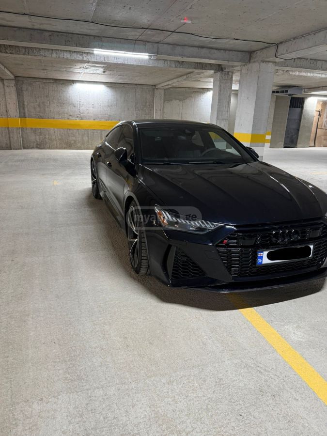 Audi RS7 - фото 1