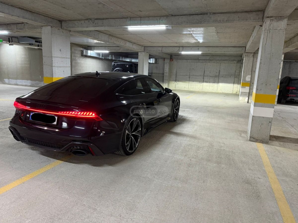 Audi RS7 - фото 2