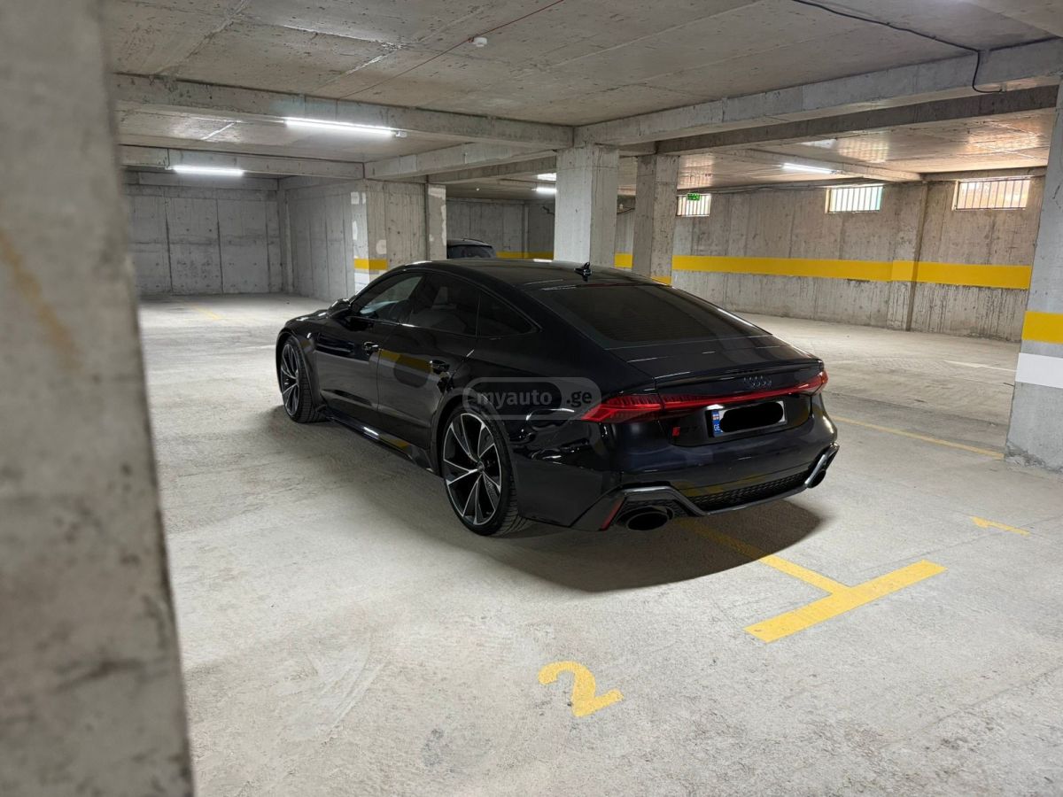 Audi RS7 - фото 3