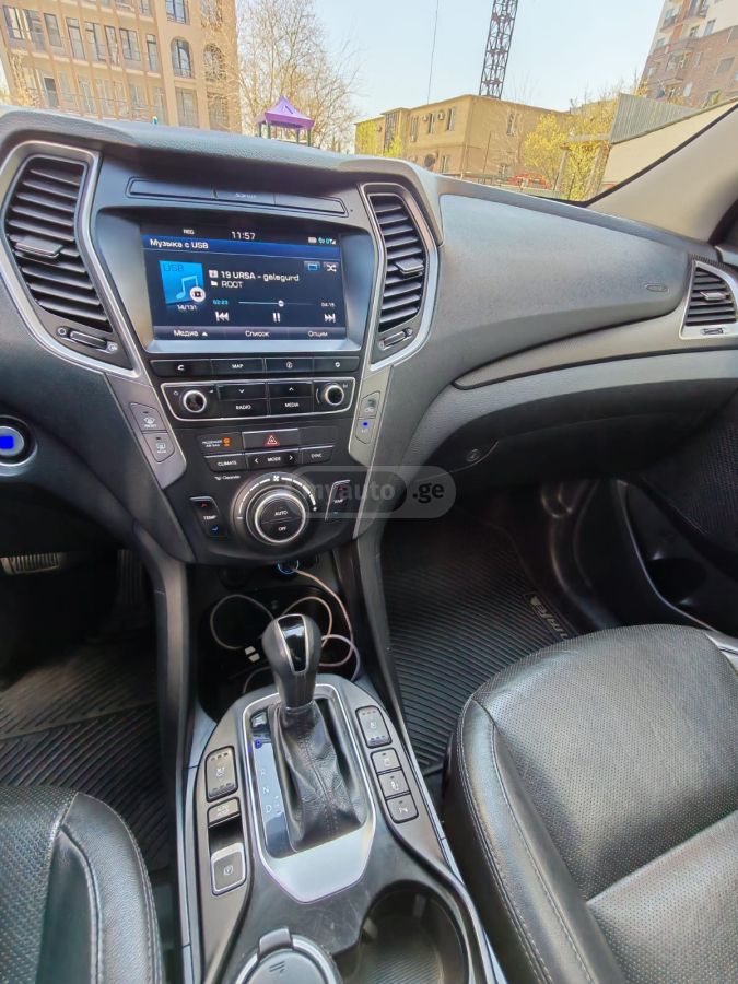 Hyundai Santa FE - фото 6