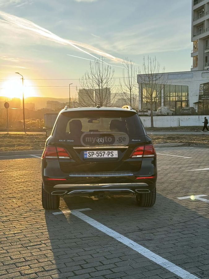 Mercedes-Benz GLE 350 - фото 1