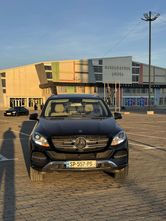 Mercedes-Benz GLE 350 - фото 2