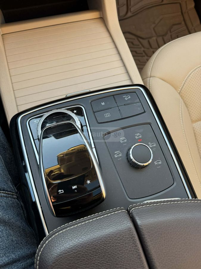 Mercedes-Benz GLE 350 - фото 8