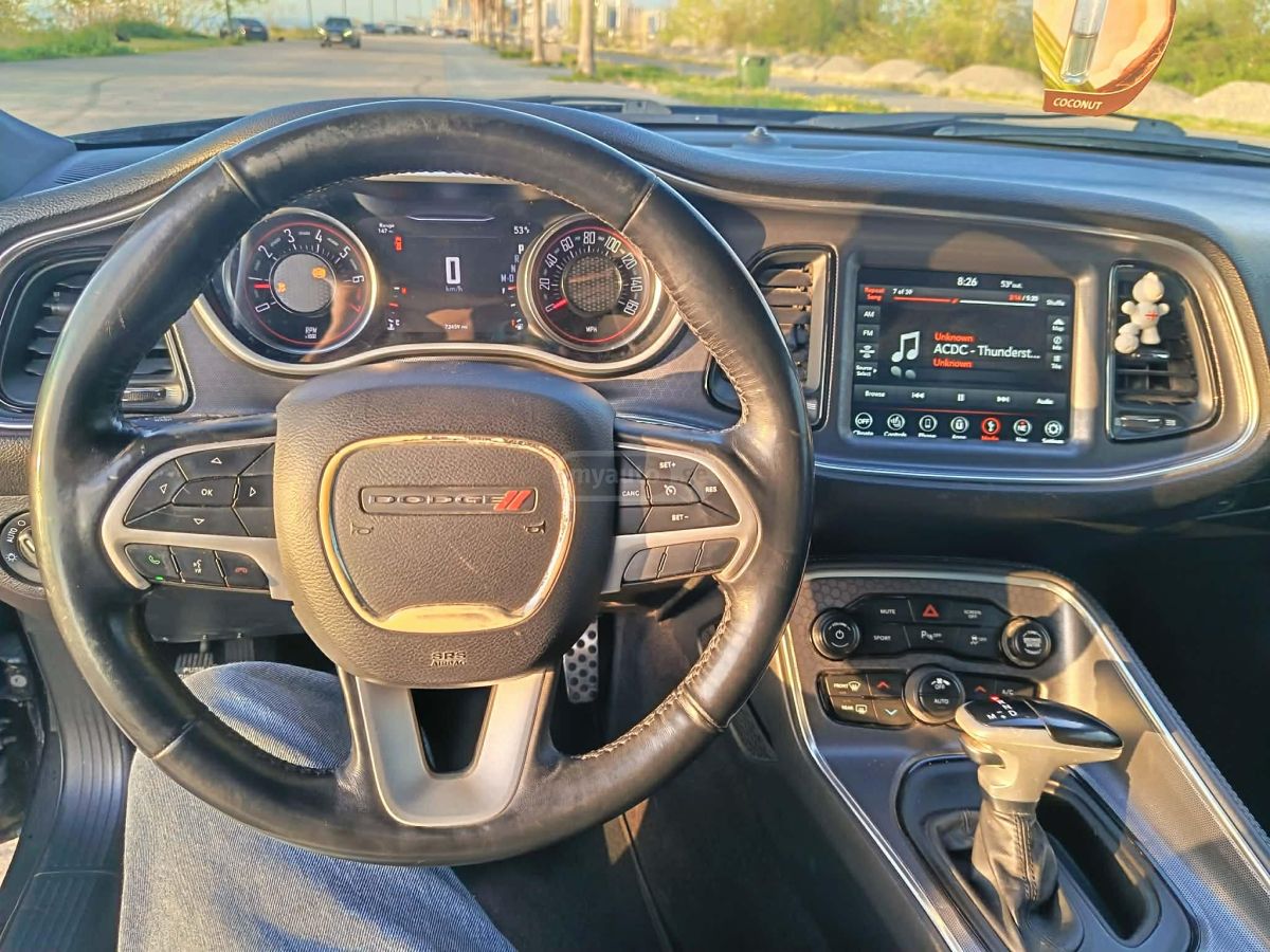 Dodge Challenger - фото 9