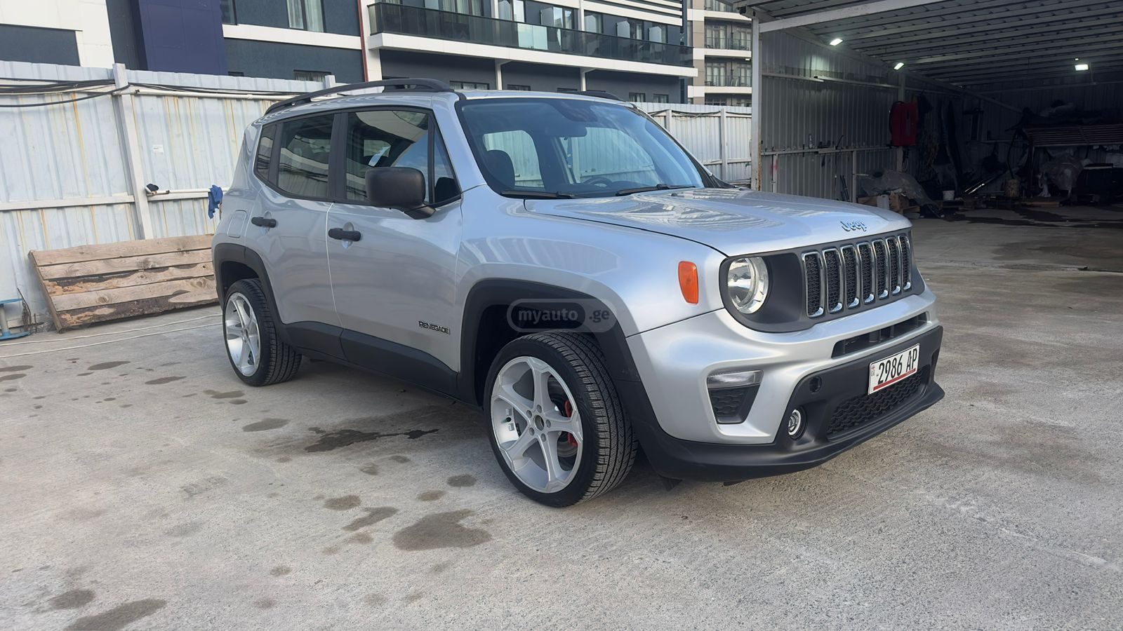 Jeep Renegade - фото 10