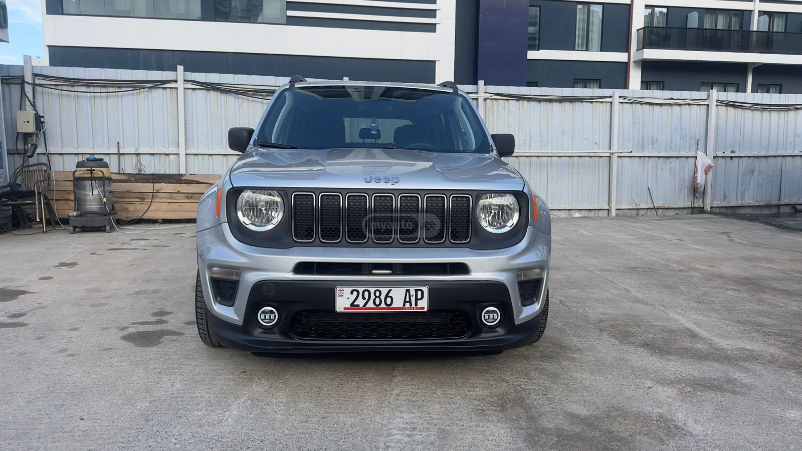 Jeep Renegade - фото 3