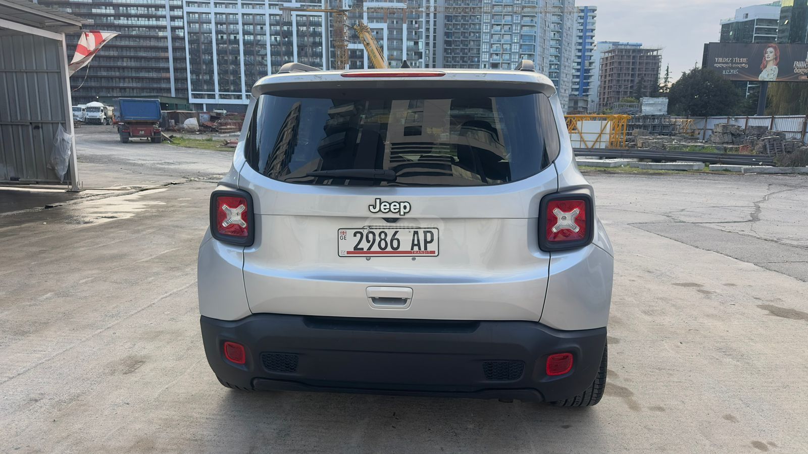 Jeep Renegade - фото 8