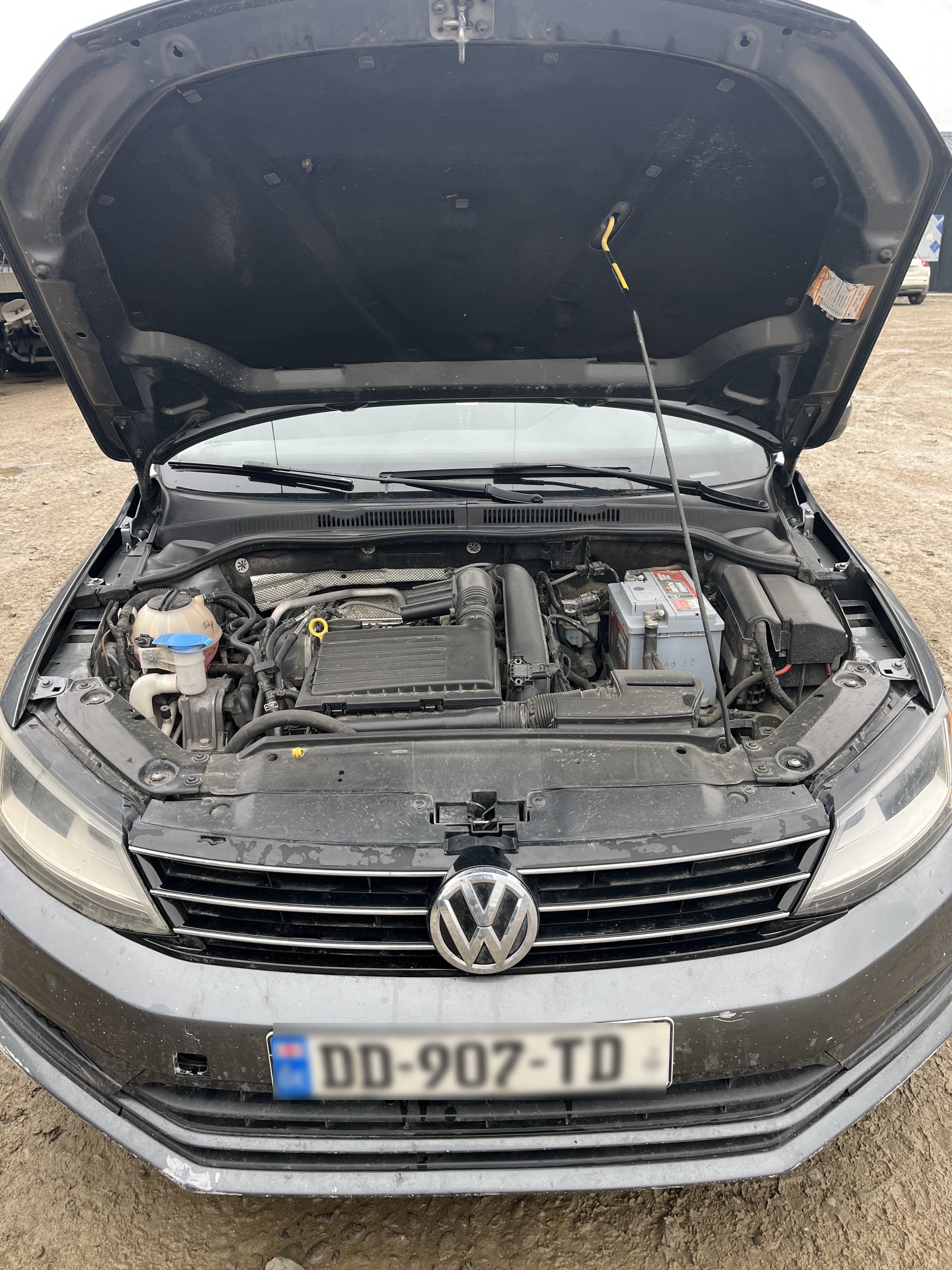 Volkswagen Jetta - фото 6