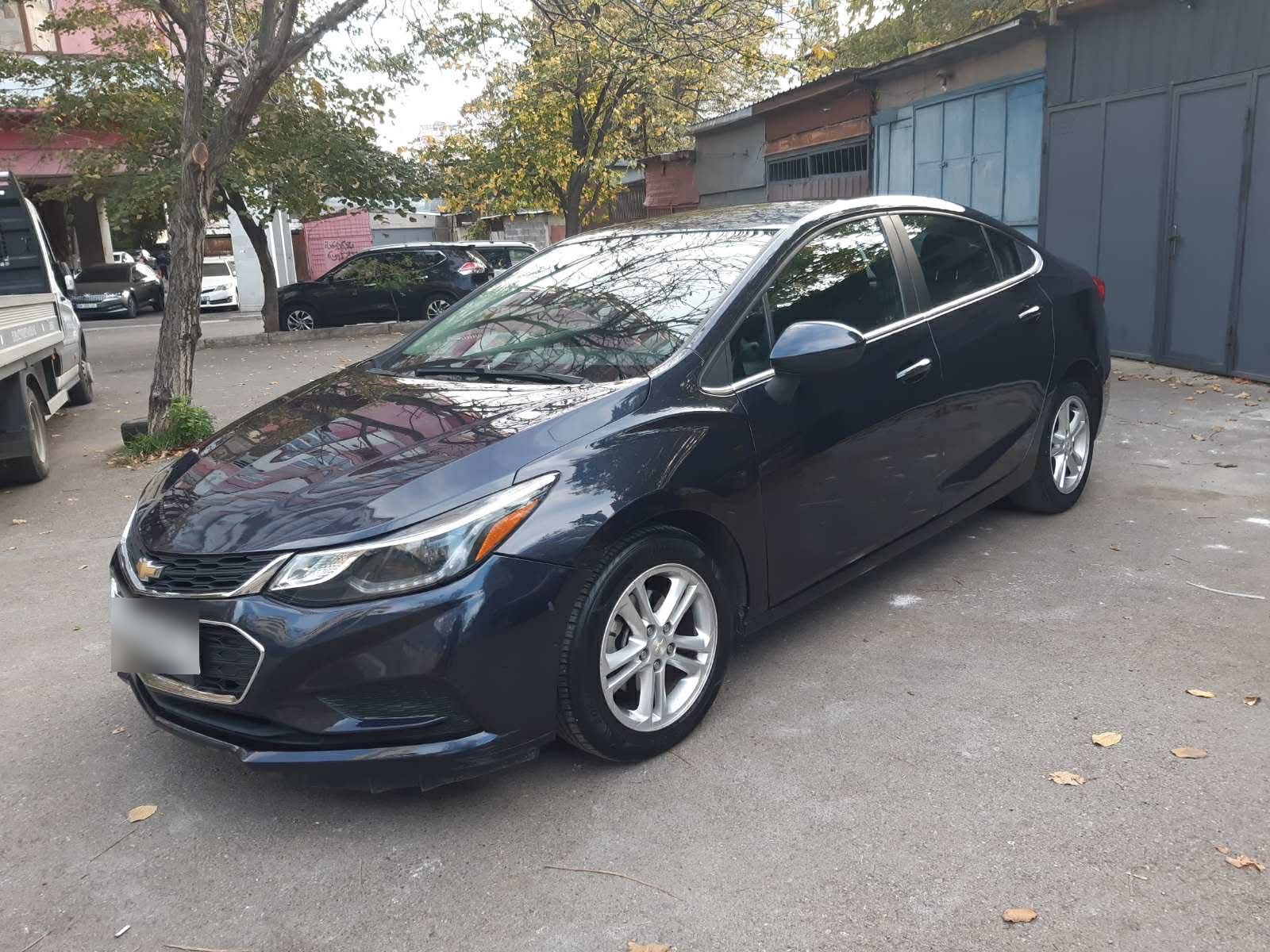 Chevrolet Cruze - фото 1