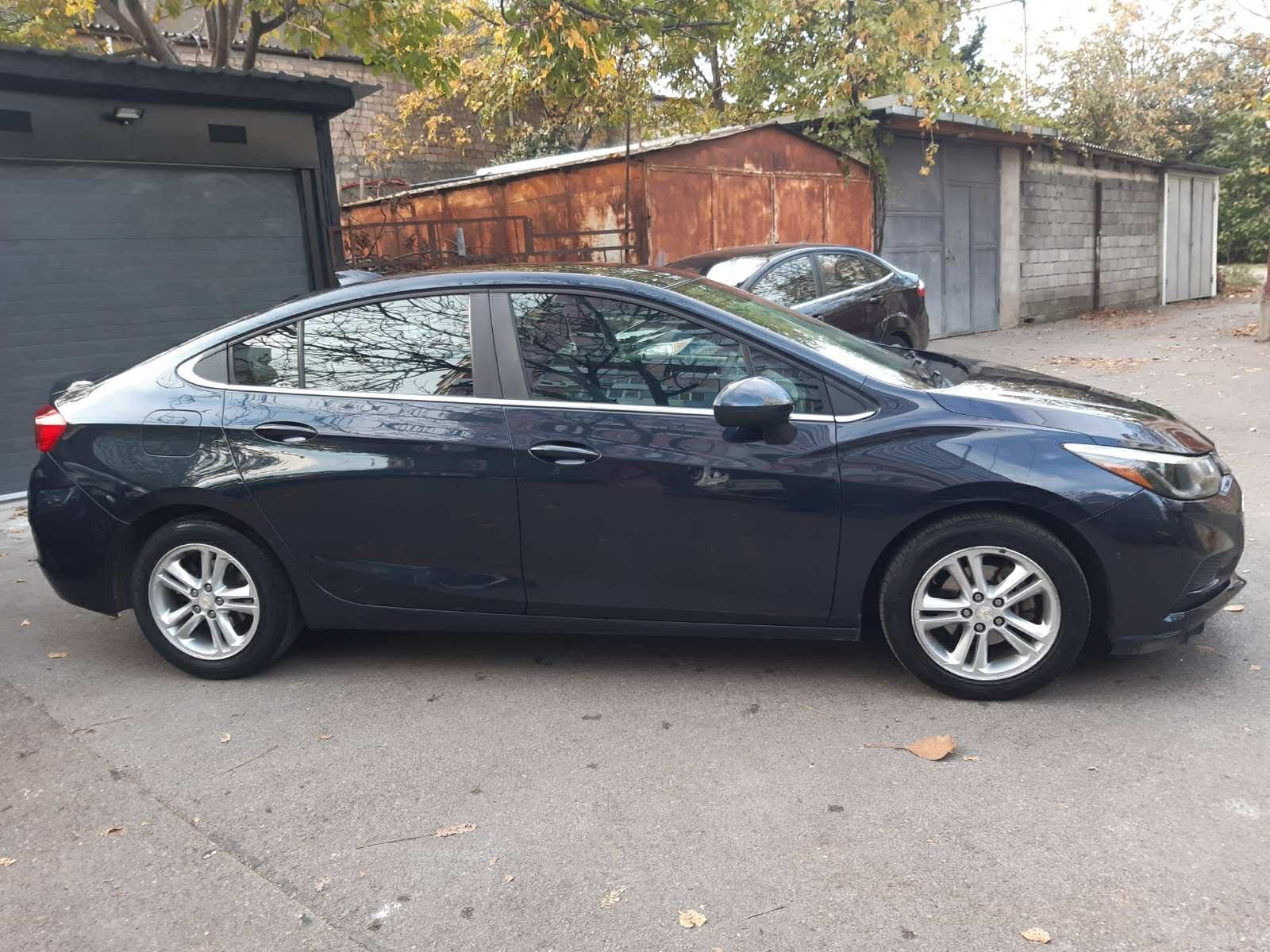 Chevrolet Cruze - фото 3