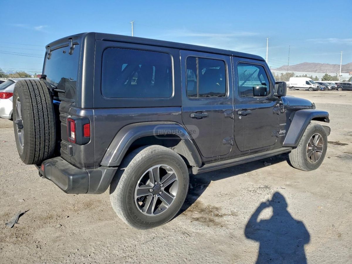 Jeep Wrangler - фото 3