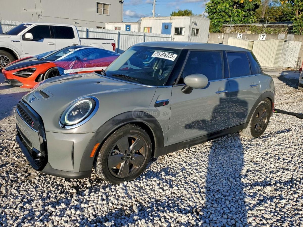 MINI Cooper S 2022 — миниатюра 1