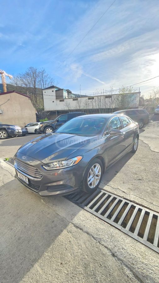 Ford Fusion - фото 2