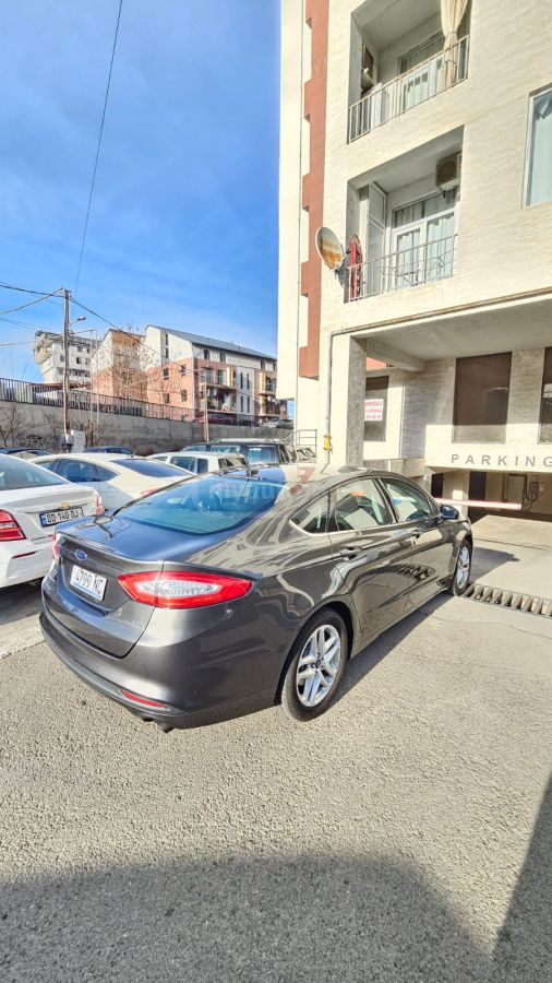 Ford Fusion - фото 4