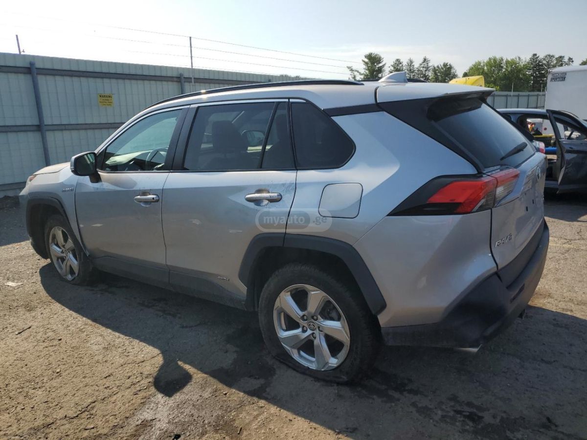 Toyota RAV 4 - фото 2