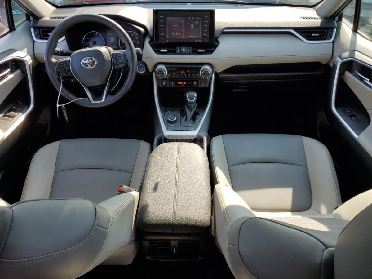 Toyota RAV 4 - фото 8