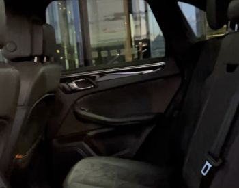 PorscheMacan SPORT FOR RENT2017