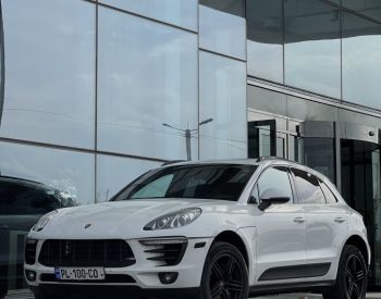 PorscheMacan SPORT FOR RENT2017