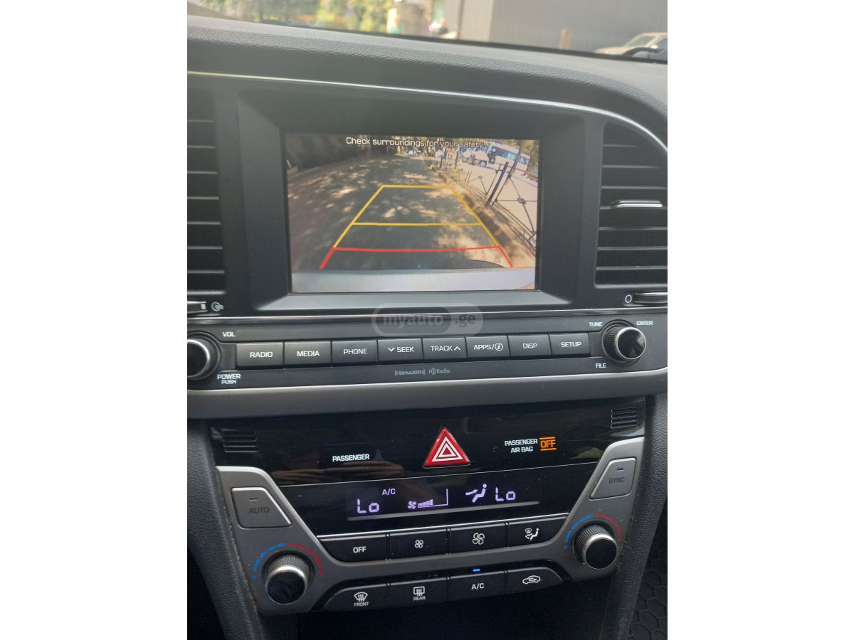 Hyundai Elantra - фото 7