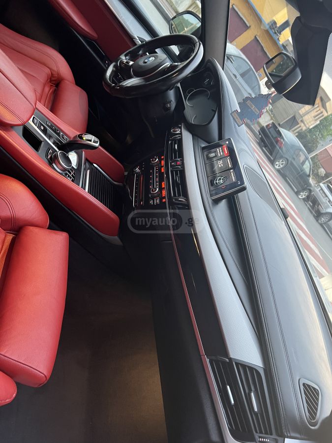 BMW X6 - фото 12