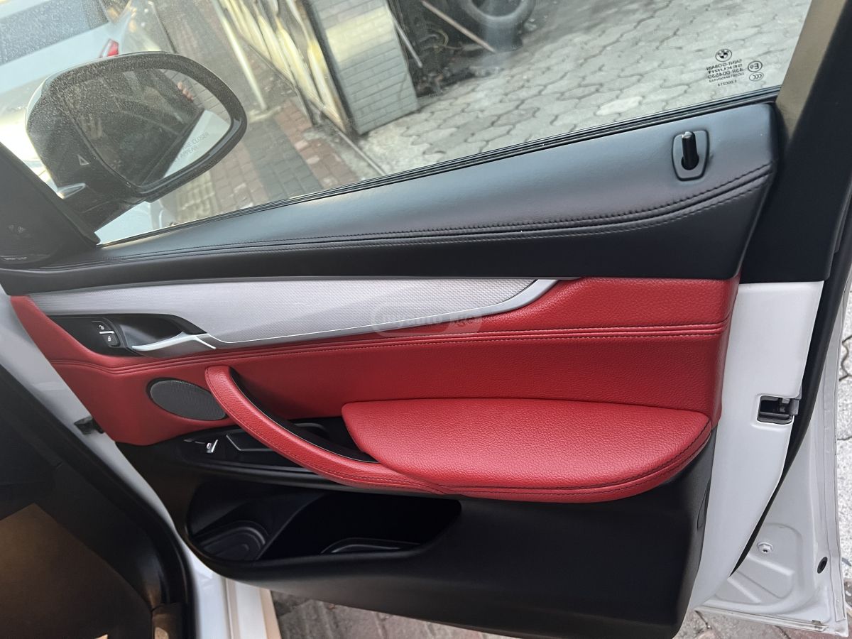 BMW X6 - фото 14