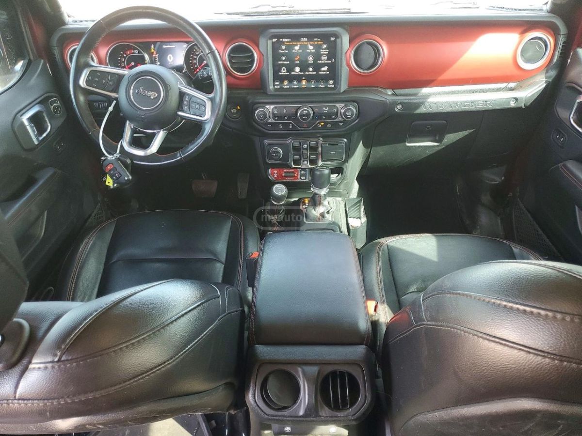 Jeep Wrangler - фото 8