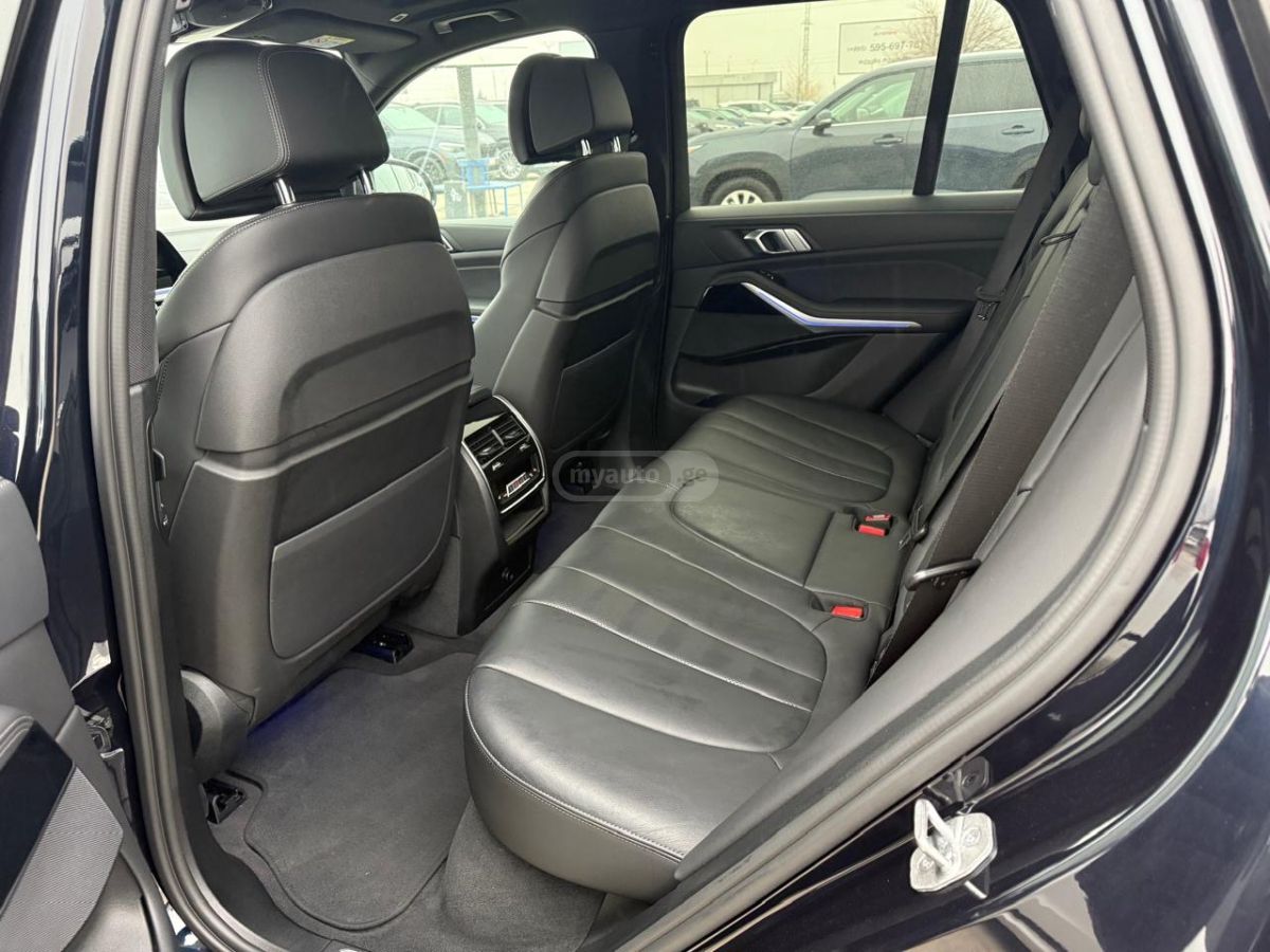 BMW X5 - фото 6