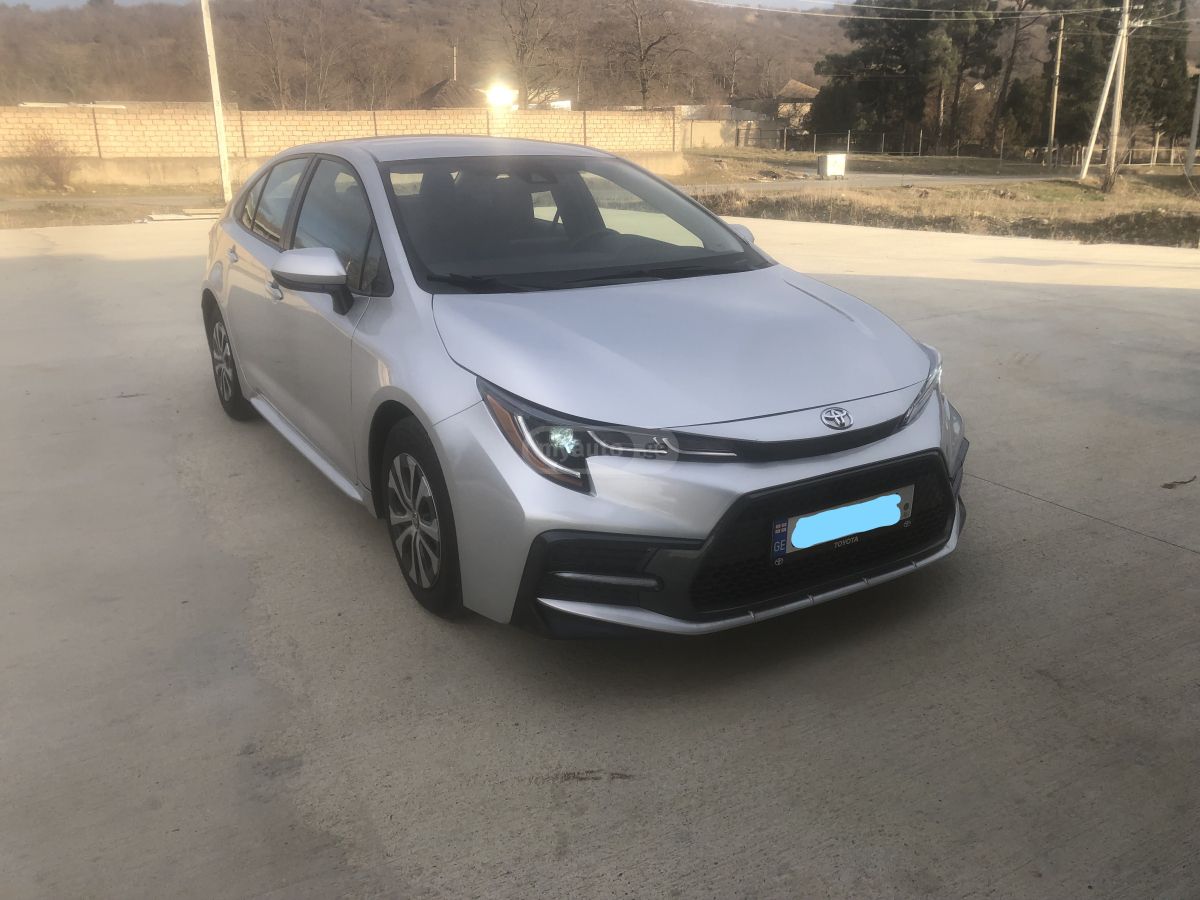 Toyota Corolla - фото 1