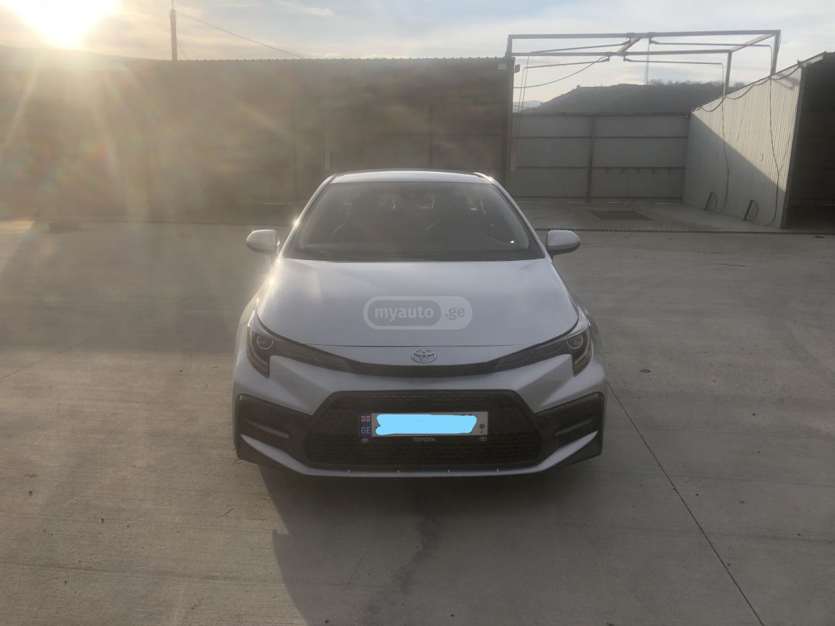 Toyota Corolla - фото 2