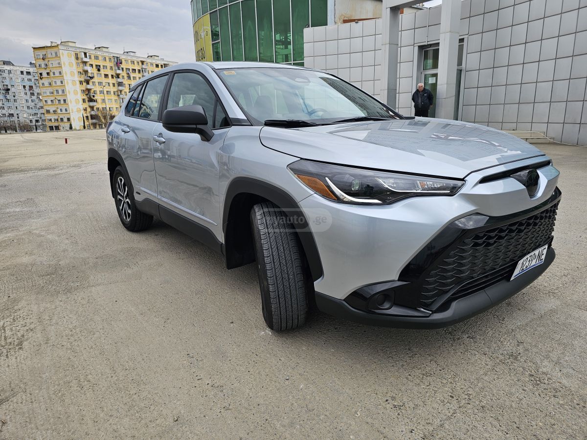 Toyota Corolla cross 2024 — миниатюра 3