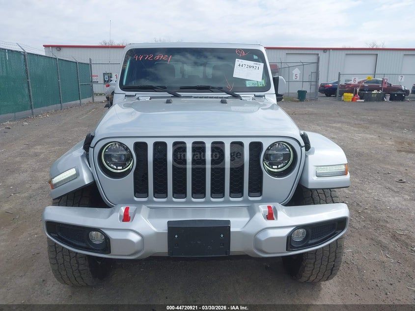 Jeep Gladiator - фото 12