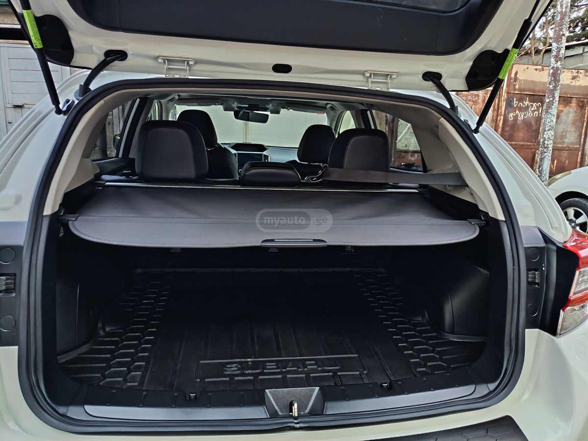 Subaru Limited 4dr All-Wheel Drive CV — миниатюра 12