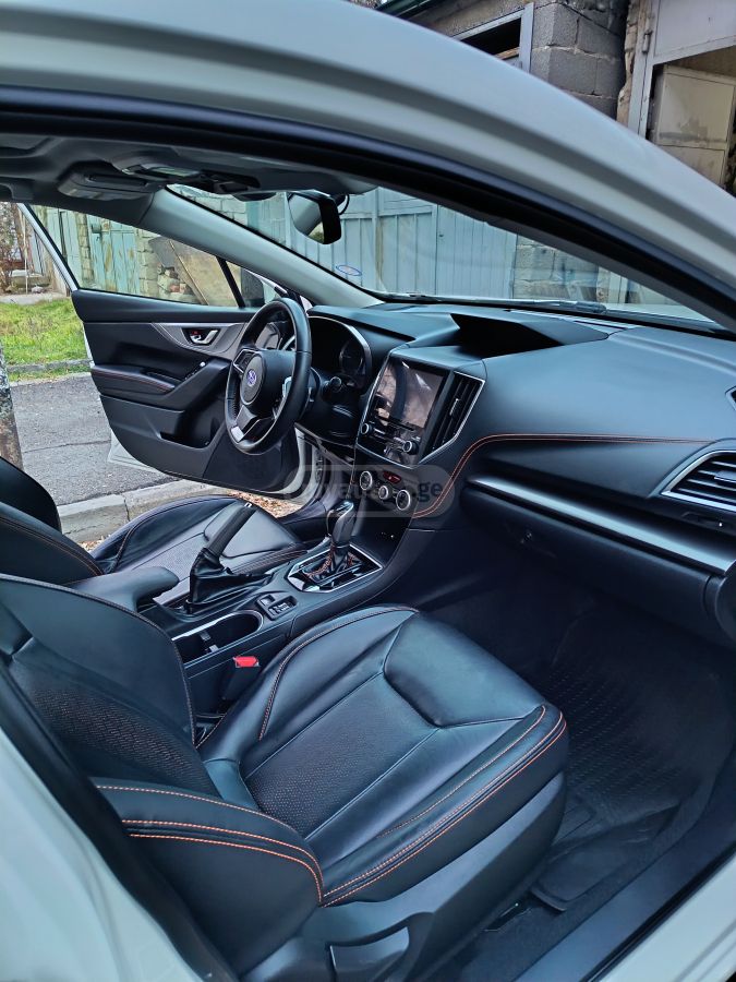 Subaru Limited 4dr All-Wheel Drive CV — миниатюра 9