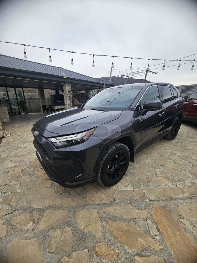 Toyota LE 4dr All-Wheel Drive Automat — миниатюра 3