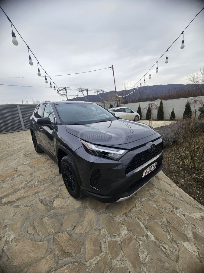 Toyota LE 4dr All-Wheel Drive Automat — миниатюра 8