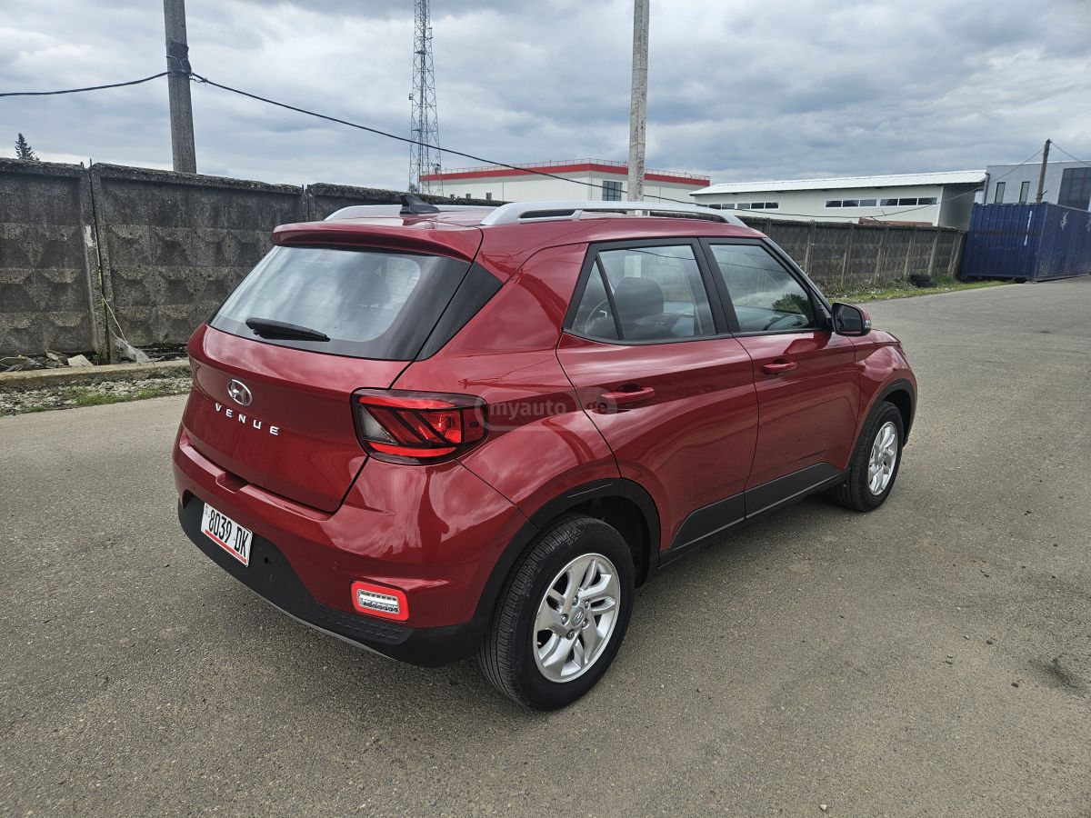 Hyundai Venue - фото 6