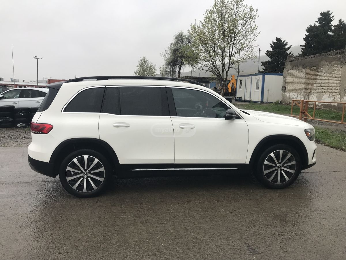 Mercedes-Benz GLB 200 - фото 6