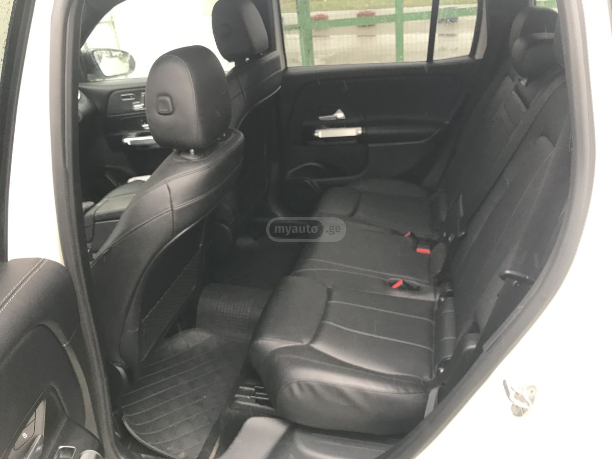 Mercedes-Benz GLB 200 - фото 8