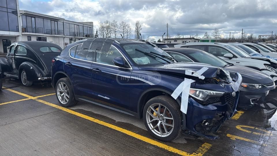 Alfa Romeo Stelvio - фото 1