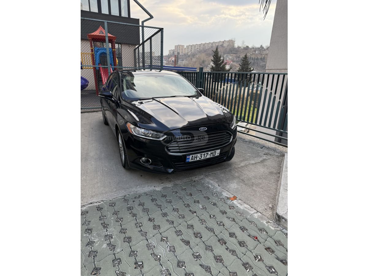 Ford Fusion - фото 2