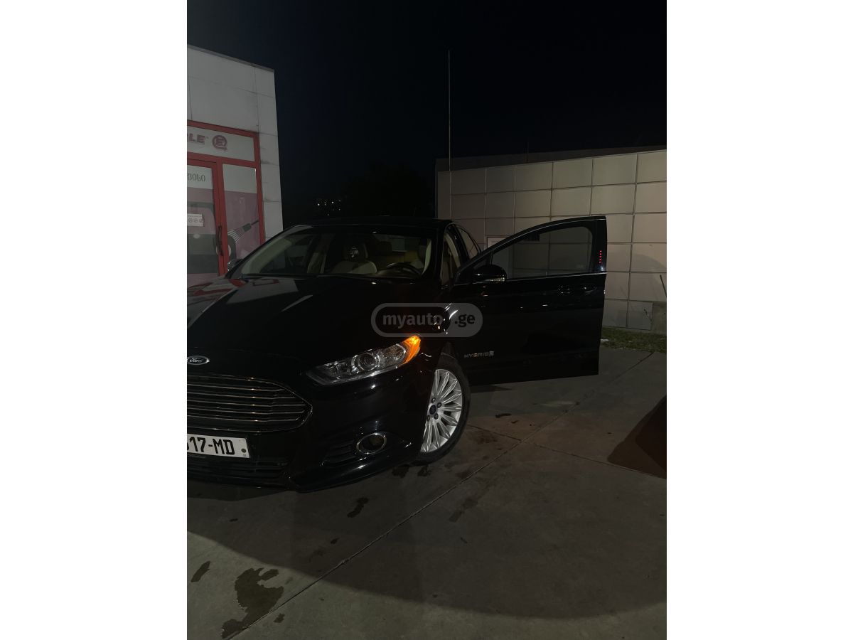 Ford Fusion - фото 4