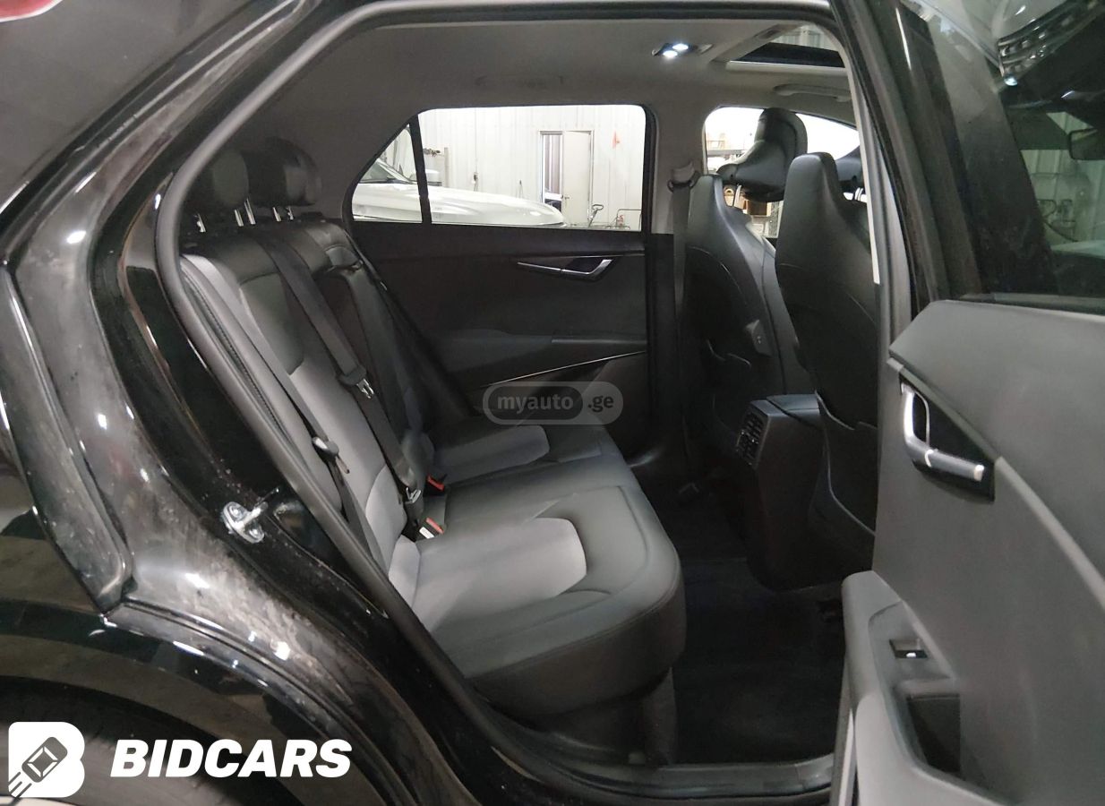 Kia Touring — миниатюра 6