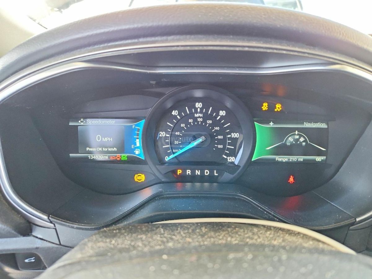 Ford Fusion - фото 10