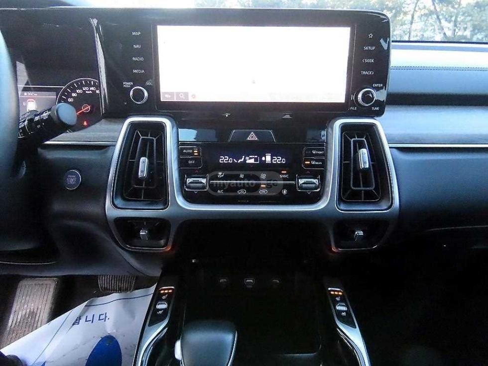 Kia Sorento - фото 10